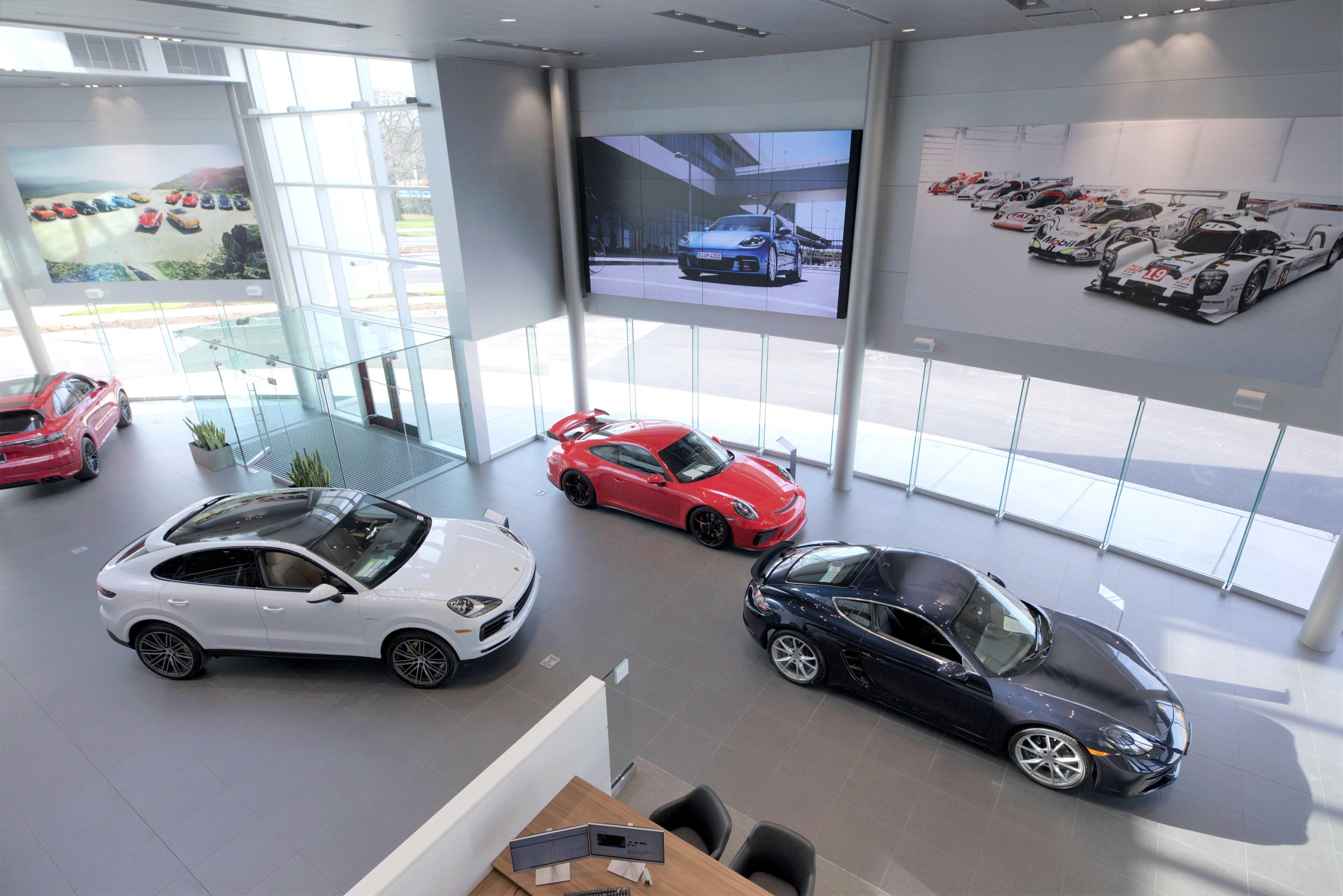 New Dealership at Porsche Lincolnwood in Lincolnwood IL